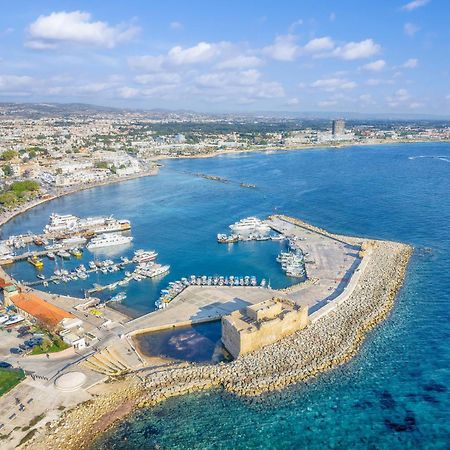 Golden Palms Paradise Garden Apartment Paphos Exterior photo